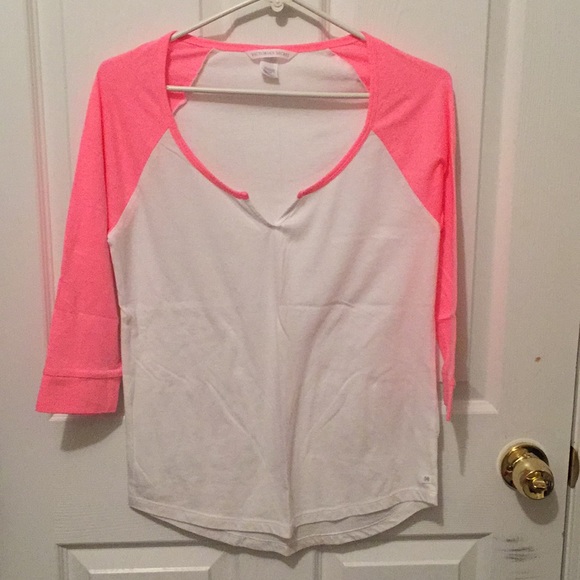 Victoria secret shirt - Picture 2 of 4